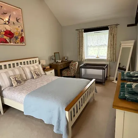 בית נופש Swallow